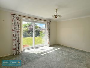 Sitting room- click for photo gallery